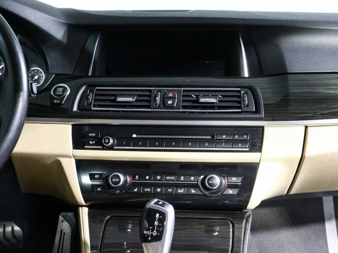 BMW 5 серии с пробегом — 2016 год. Фото: #12