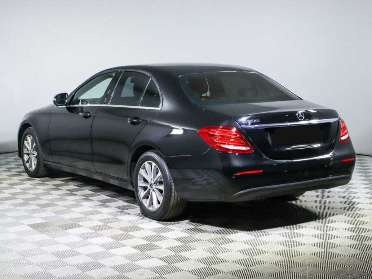 Mercedes-Benz E-Класс с пробегом — 2017 год. Фото: #6