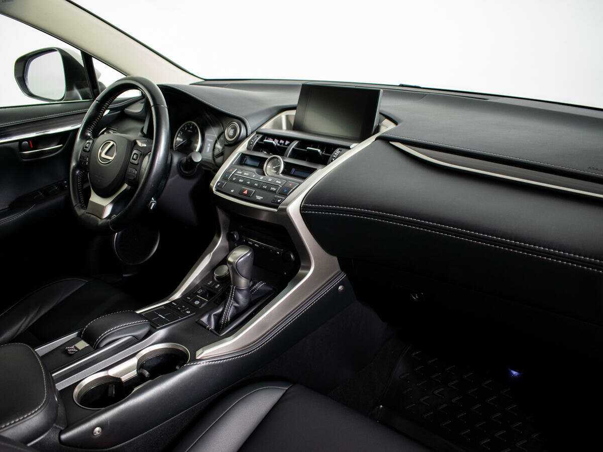 Lexus NX с пробегом — 2016 год. Фото: #6