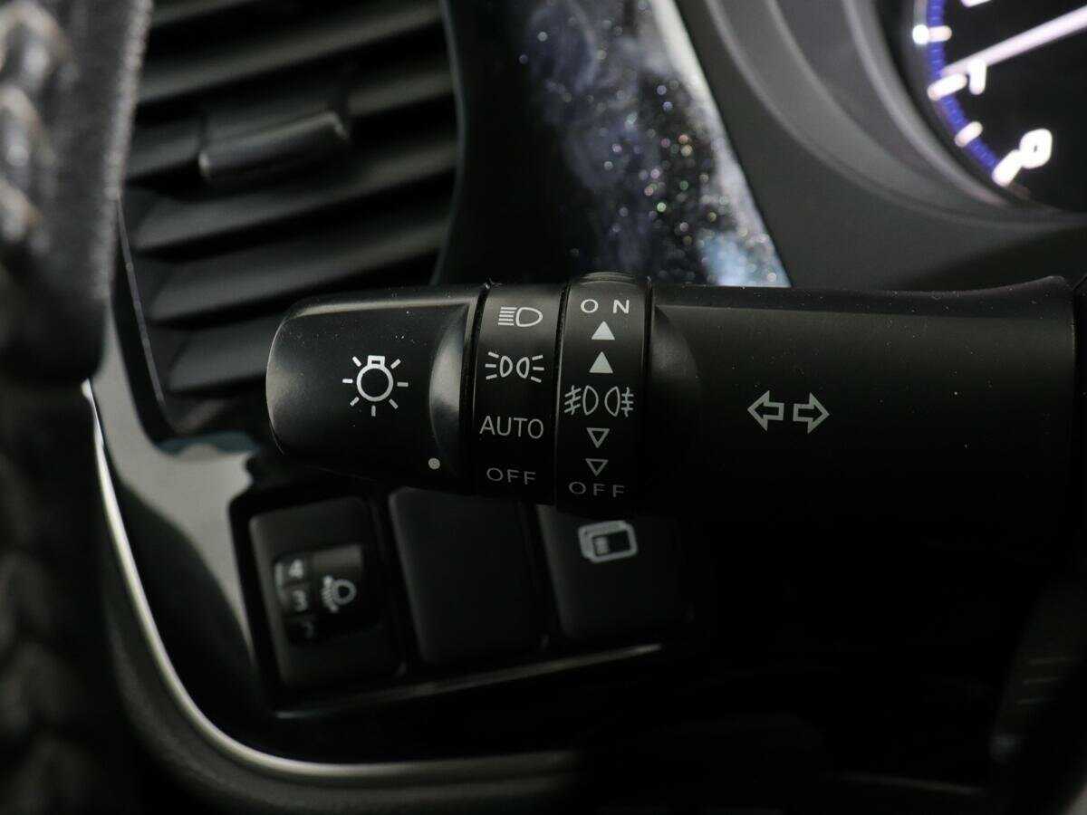 Mitsubishi Outlander с пробегом — 2019 год. Фото: #16