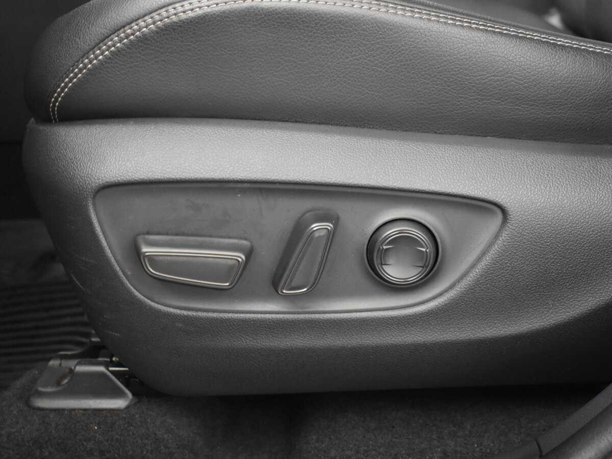 Toyota RAV4 с пробегом — 2021 год. Фото: #12