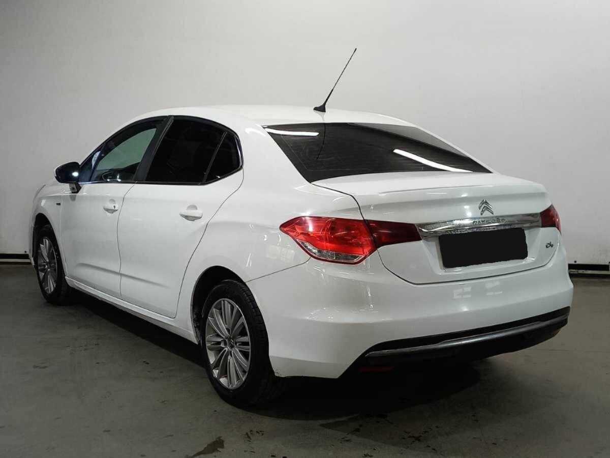 Citroen C4 с пробегом — 2015 год. Фото: #6