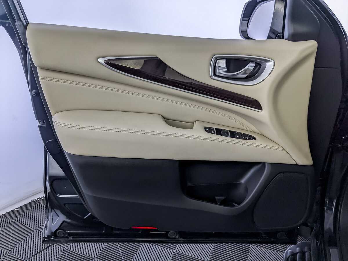 Infiniti QX60 с пробегом — 2017 год. Фото: #14