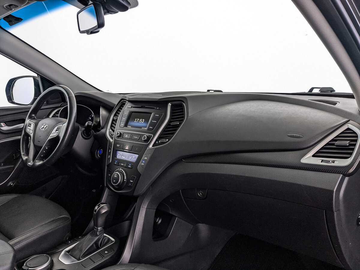 Hyundai Santa Fe с пробегом — 2017 год. Фото: #8