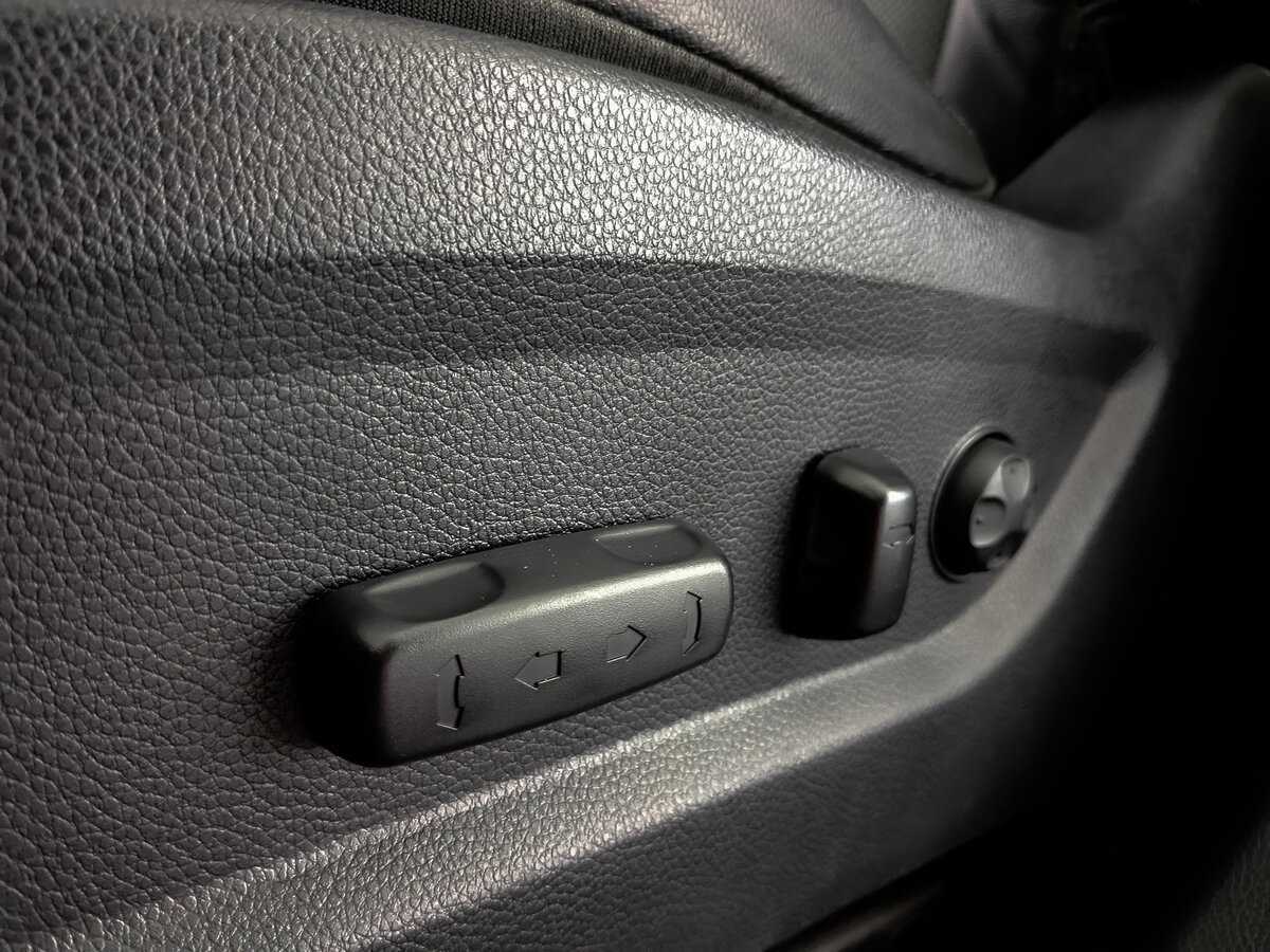 Hyundai Santa Fe с пробегом — 2017 год. Фото: #16