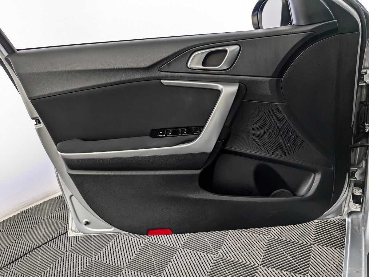 Kia Ceed с пробегом — 2020 год. Фото: #13