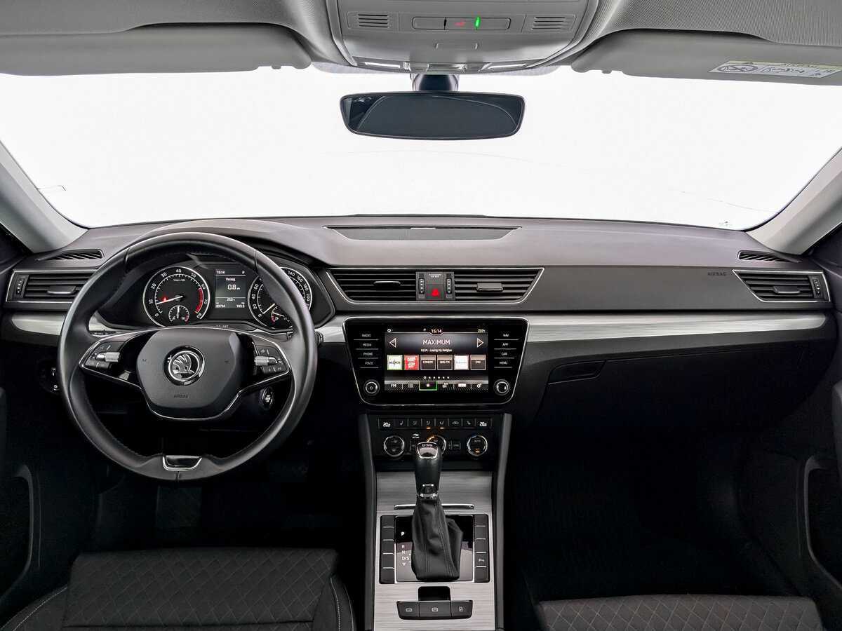 Skoda Superb с пробегом — 2021 год. Фото: #11