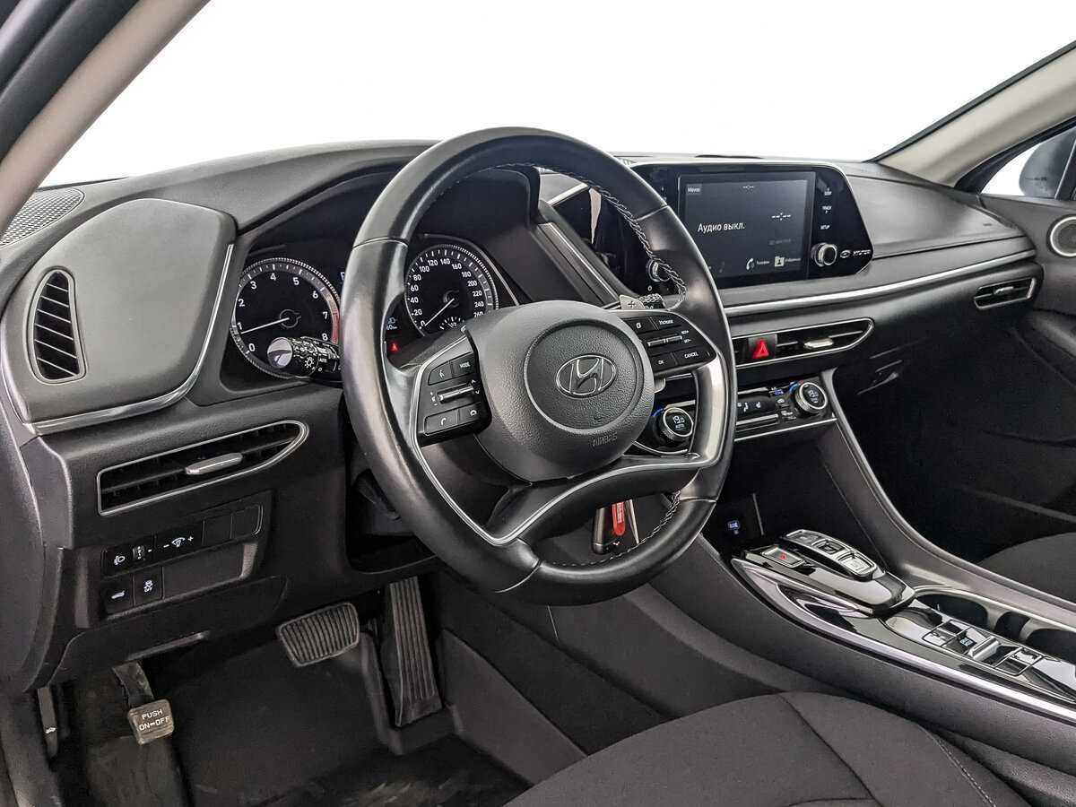 Hyundai Sonata с пробегом — 2021 год. Фото: #10