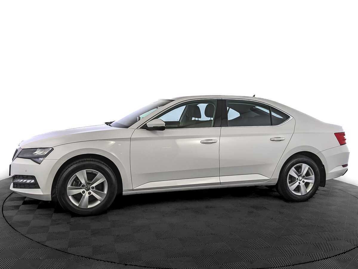 Skoda Superb с пробегом — 2021 год. Фото: #7