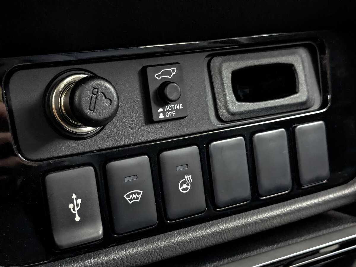 Mitsubishi Outlander с пробегом — 2022 год. Фото: #16