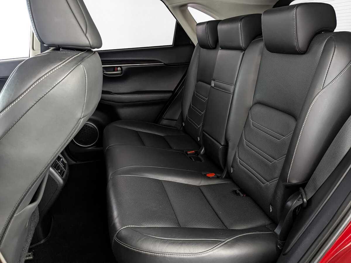 Lexus NX с пробегом — 2015 год. Фото: #13