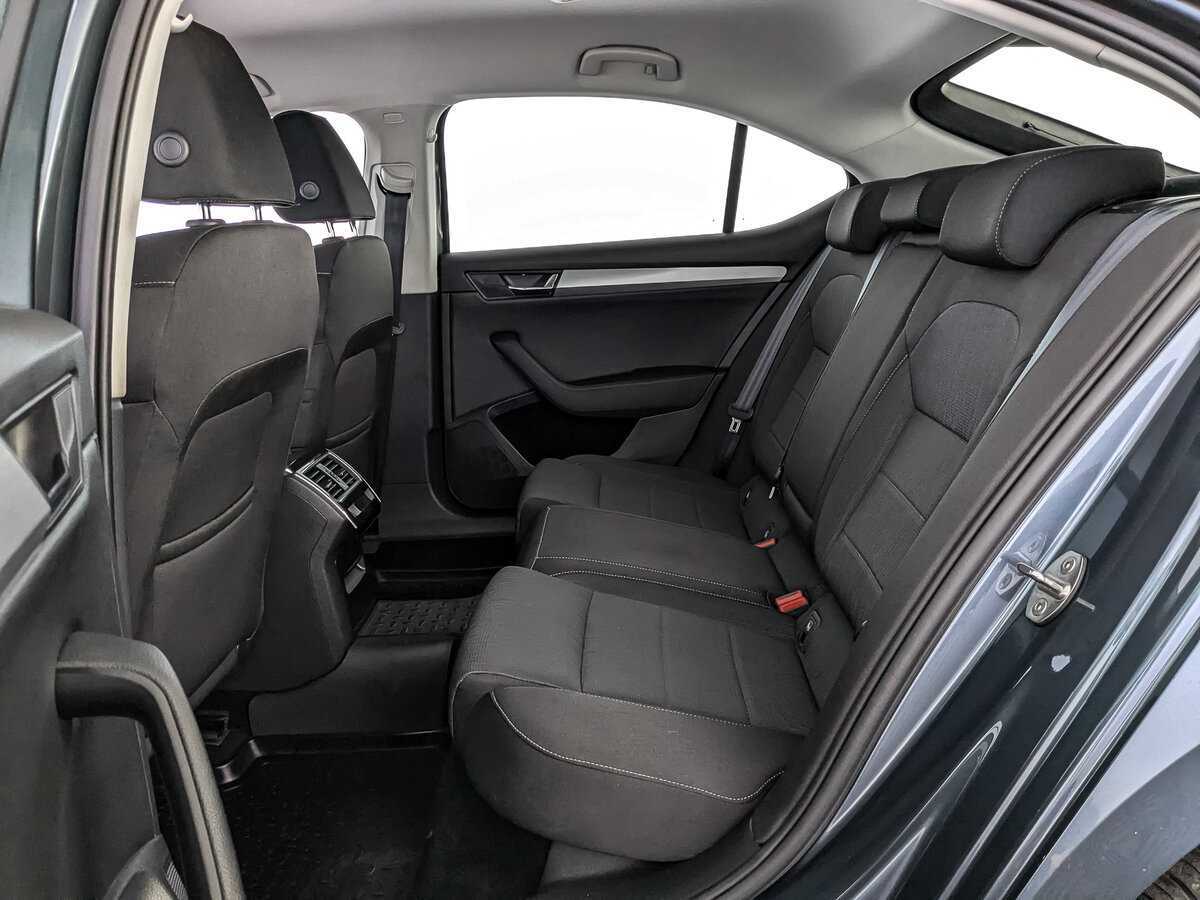 Skoda Superb с пробегом — 2018 год. Фото: #13