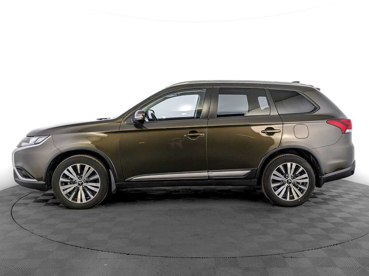 Mitsubishi Outlander с пробегом — 2021 год. Фото: #7
