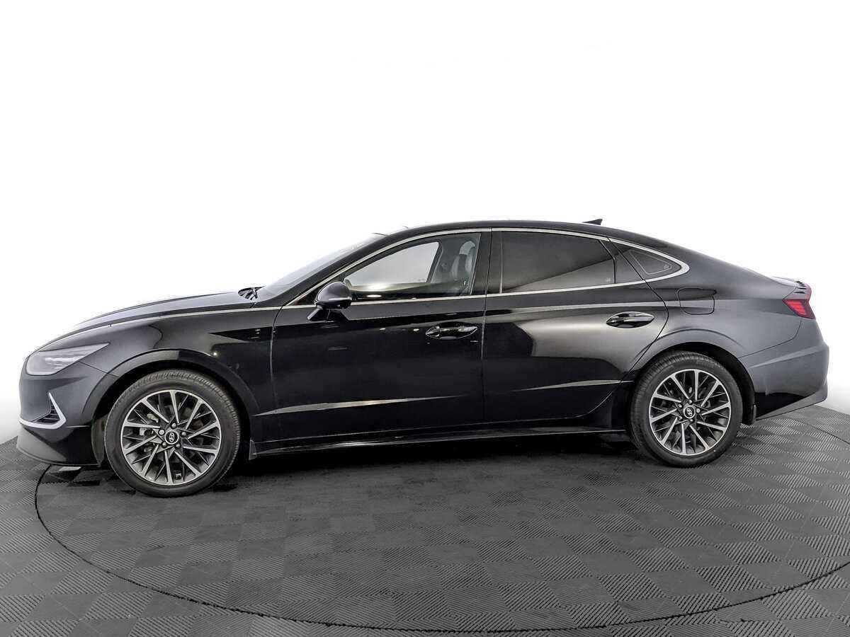 Hyundai Sonata с пробегом — 2022 год. Фото: #7