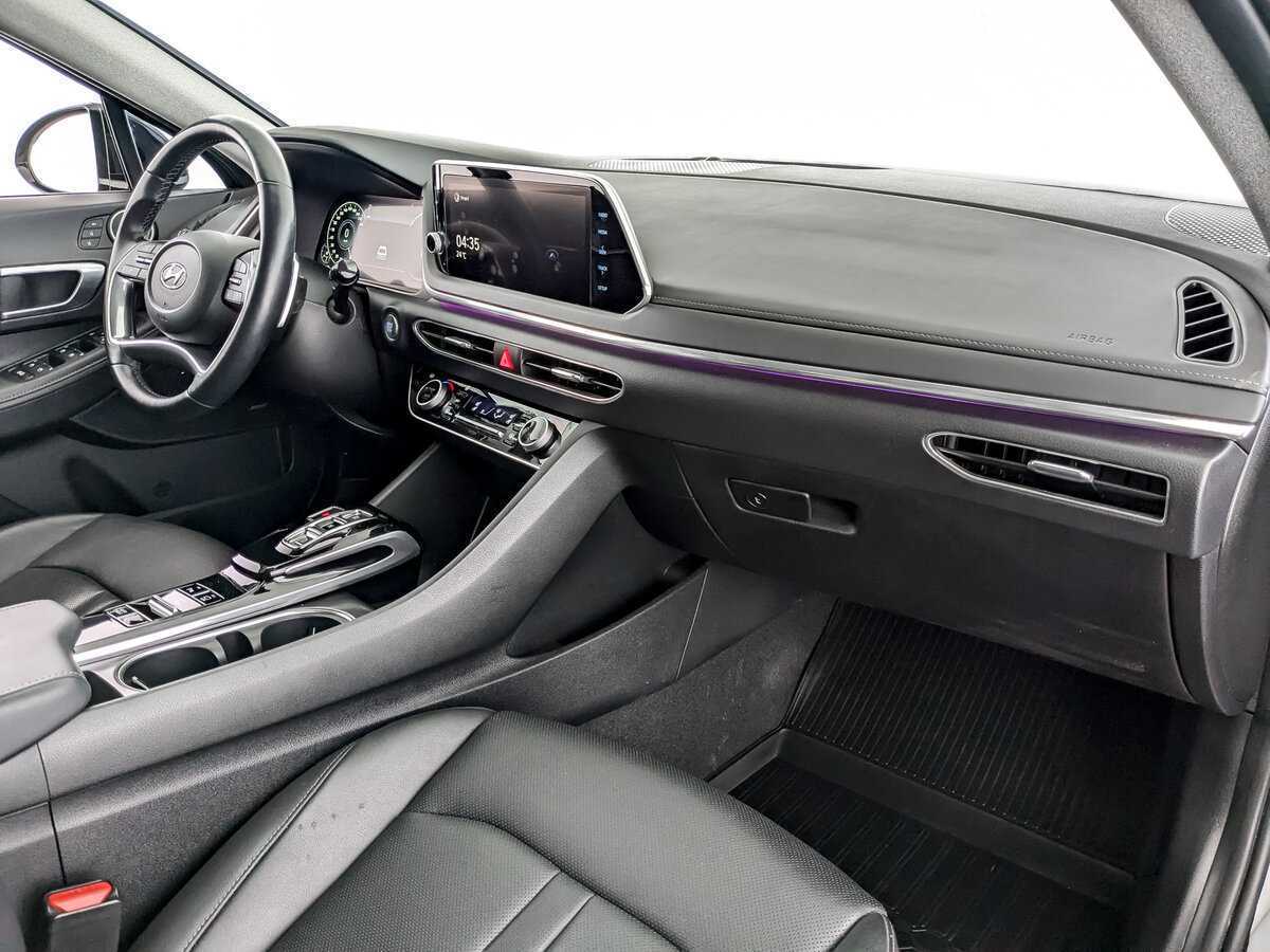 Hyundai Sonata с пробегом — 2022 год. Фото: #8