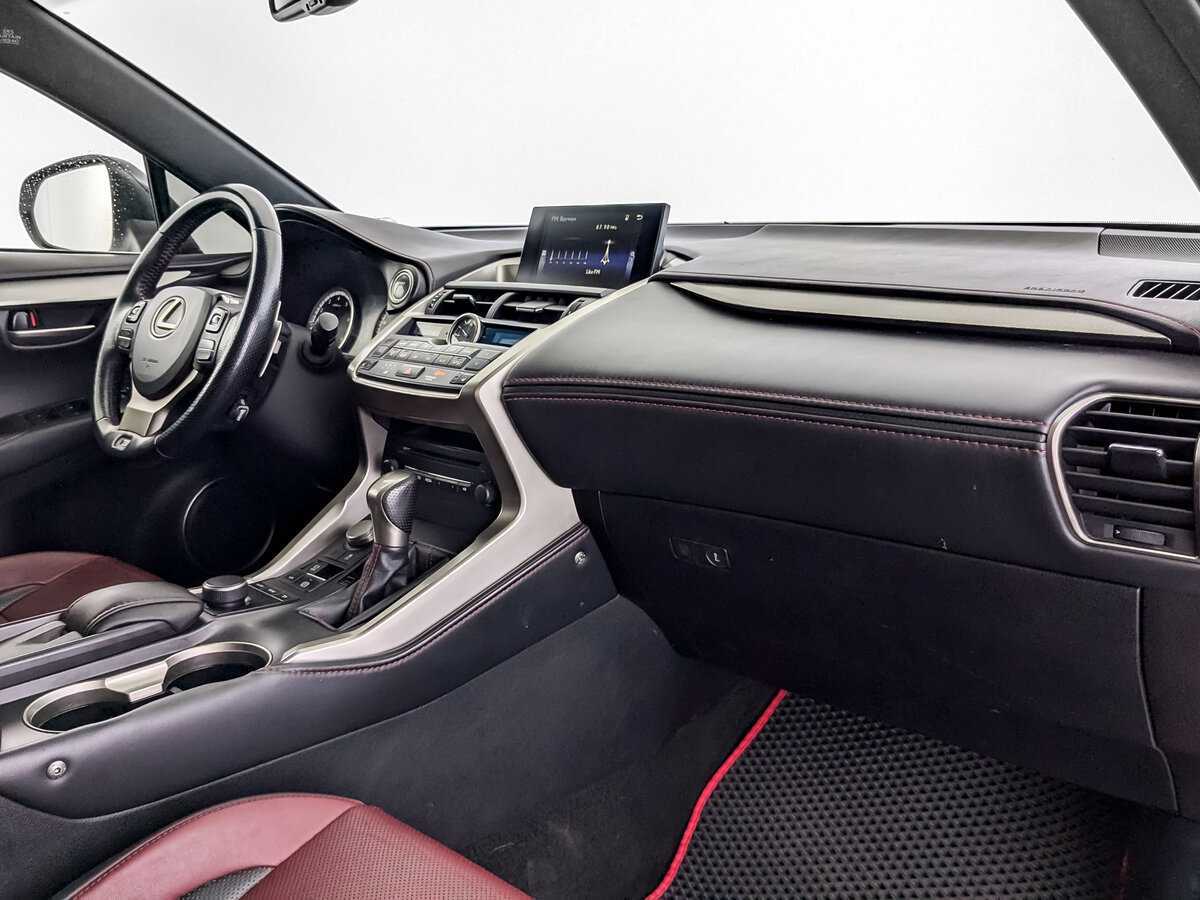 Lexus NX с пробегом — 2015 год. Фото: #8