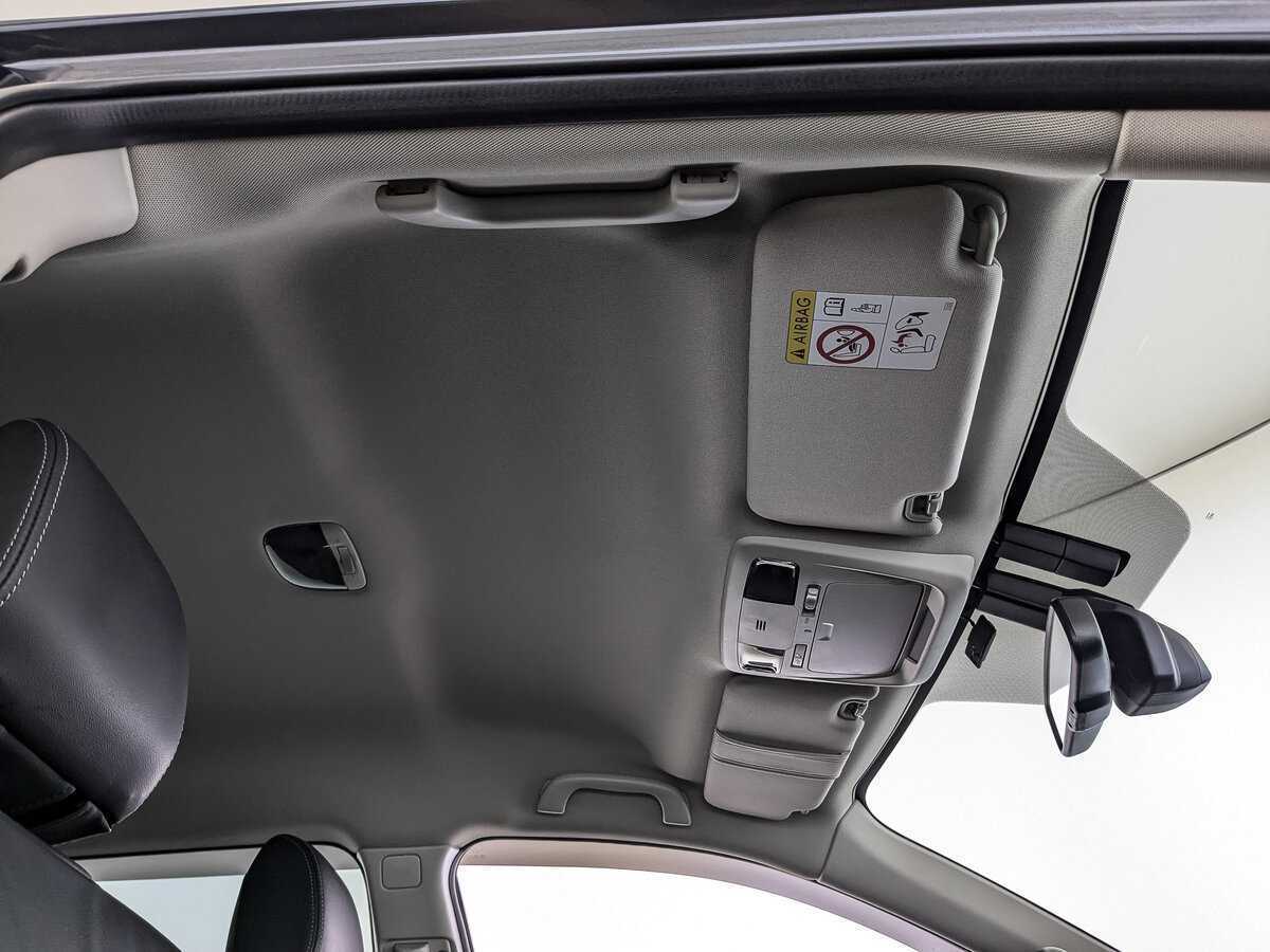 Subaru Outback с пробегом — 2017 год. Фото: #17