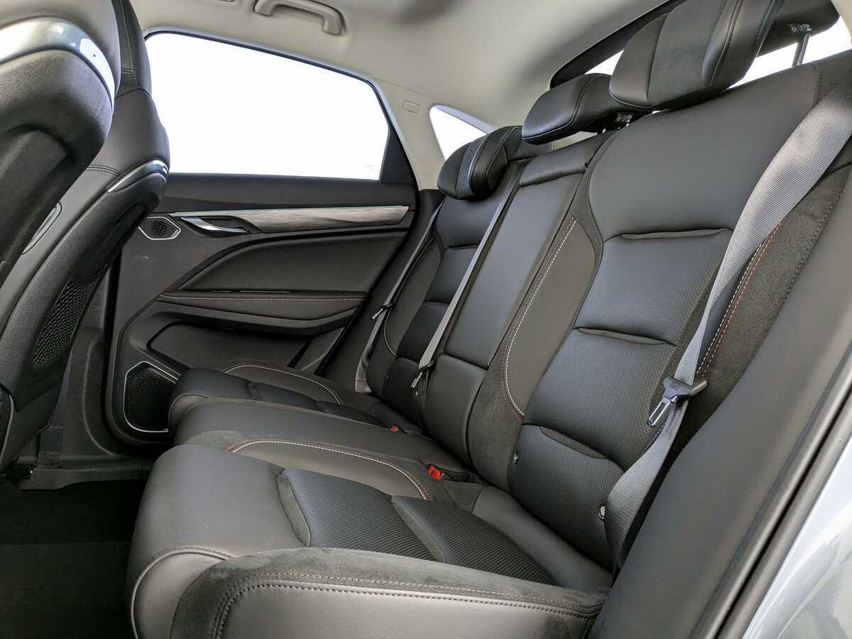 Geely Tugella с пробегом — 2022 год. Фото: #9