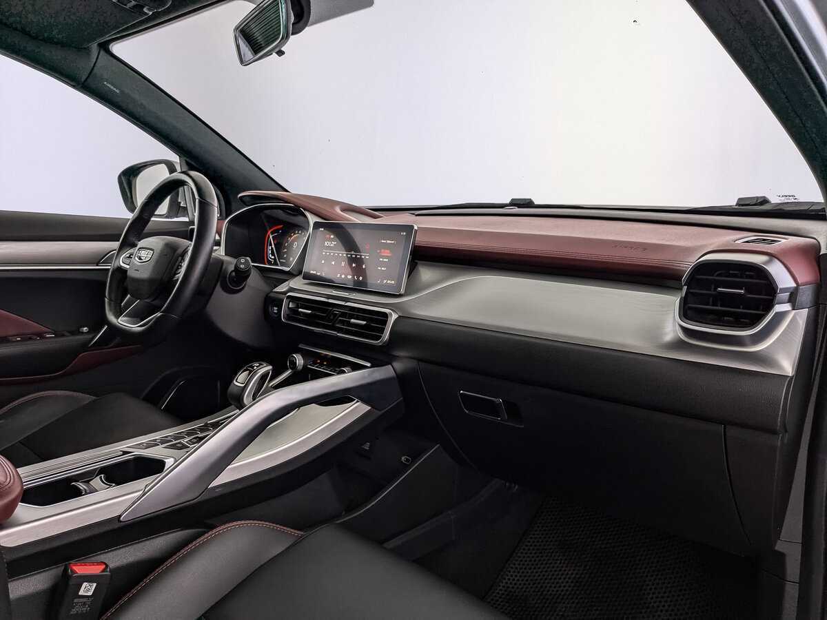 Geely Coolray с пробегом — 2021 год. Фото: #8