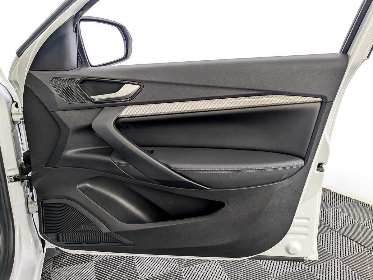 Lada (ВАЗ) Vesta с пробегом — 2023 год. Фото: #18