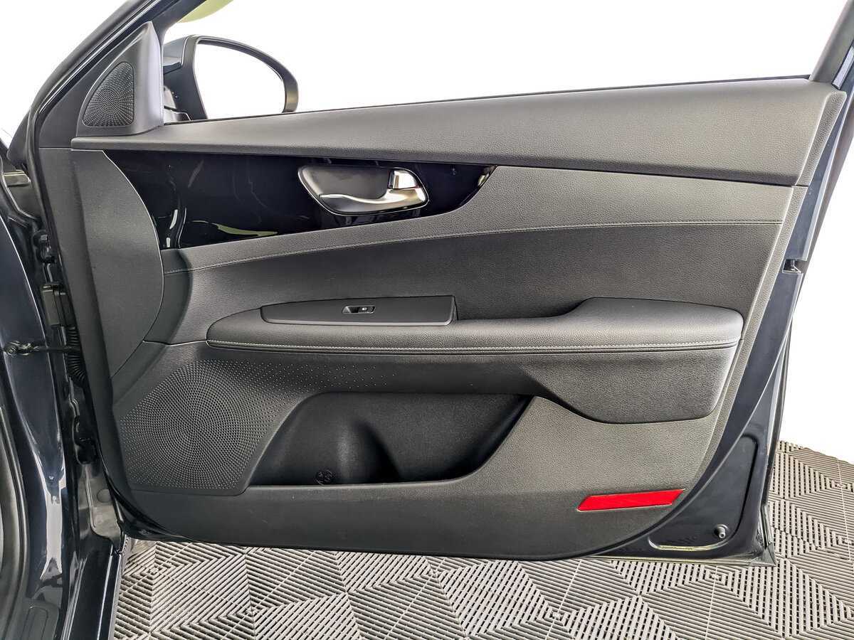 Kia Cerato с пробегом — 2021 год. Фото: #19