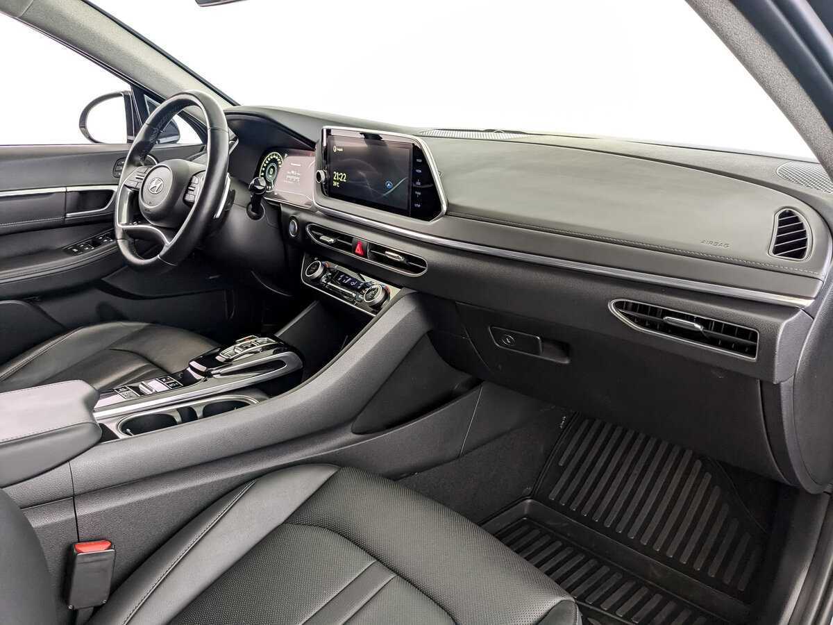 Hyundai Sonata с пробегом — 2022 год. Фото: #8