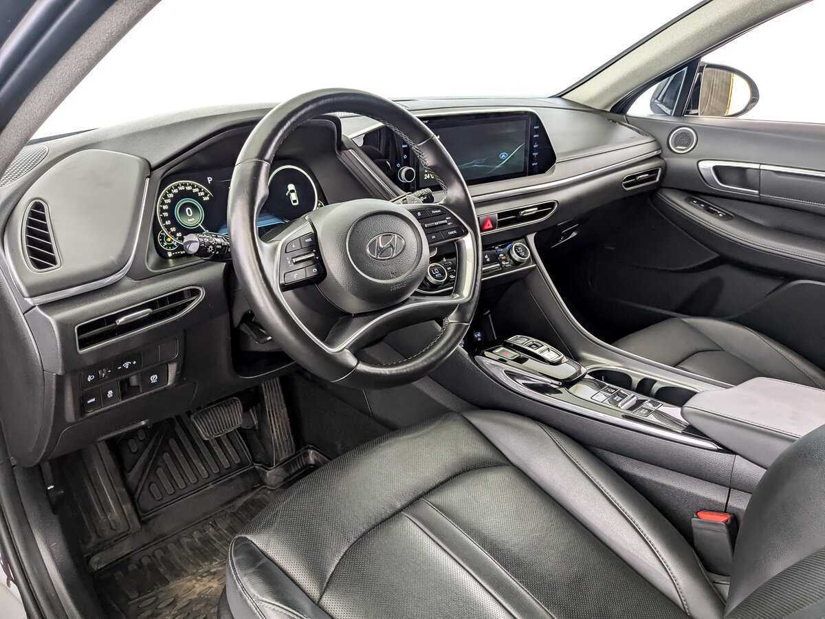 Hyundai Sonata с пробегом — 2022 год. Фото: #13