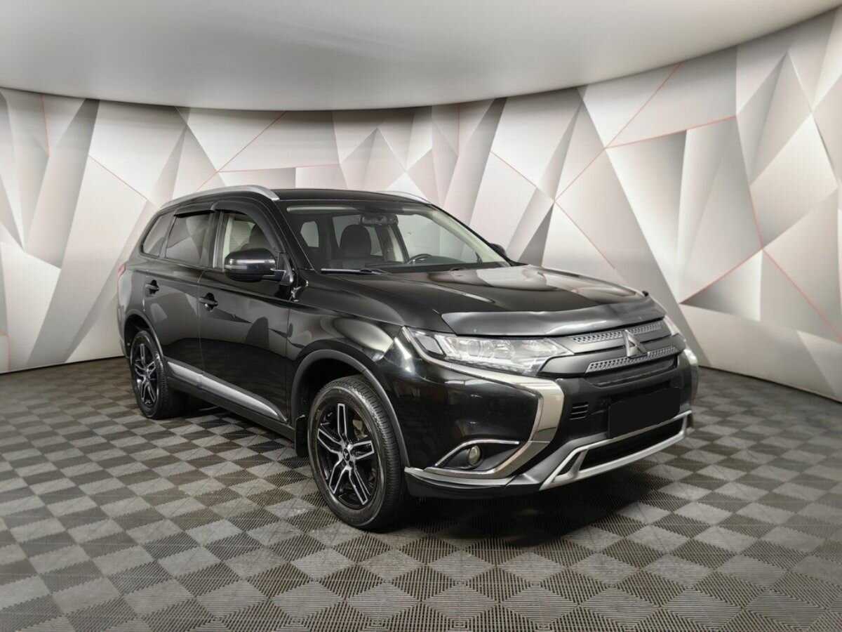 Mitsubishi Outlander с пробегом — 2019 год. Фото: #2