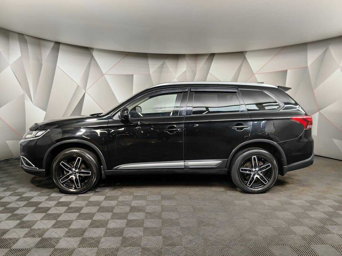 Mitsubishi Outlander с пробегом — 2019 год. Фото: #4