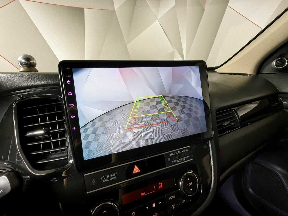 Mitsubishi Outlander с пробегом — 2019 год. Фото: #15