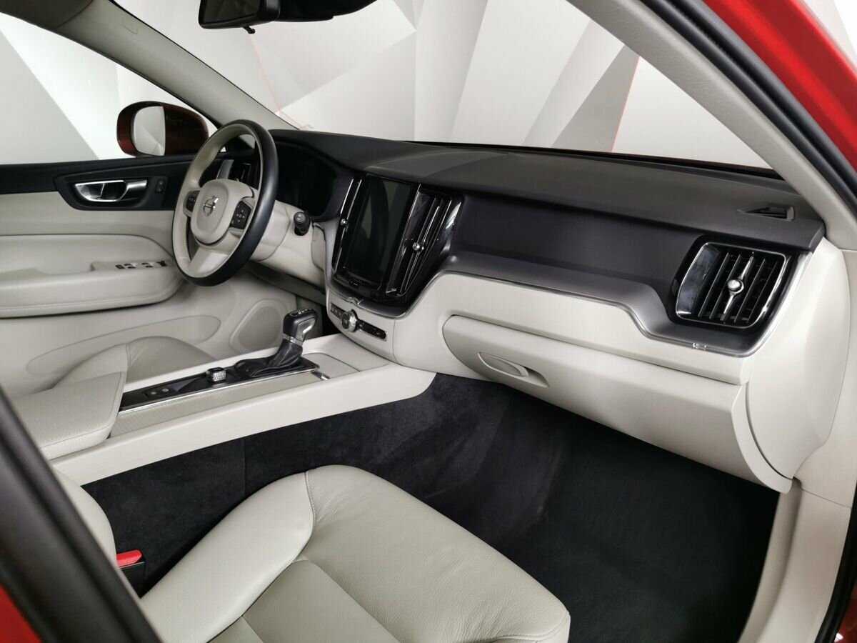 Volvo XC60 с пробегом — 2018 год. Фото: #8