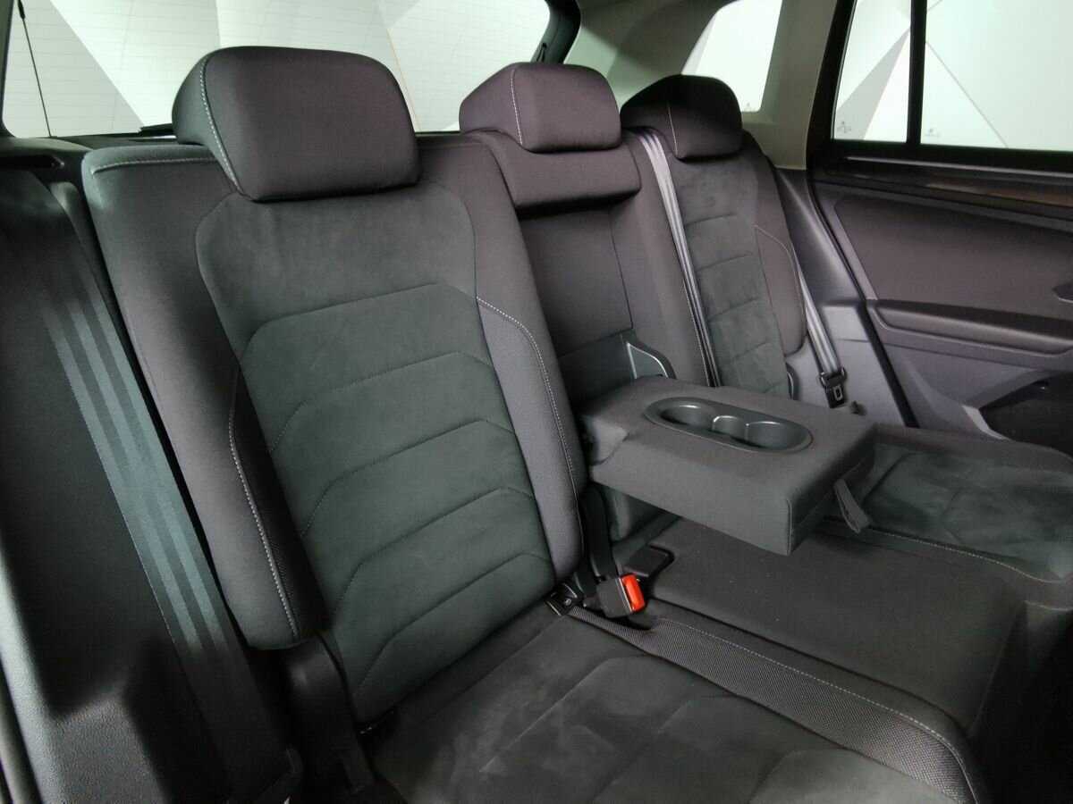 Volkswagen Tiguan с пробегом — 2018 год. Фото: #12