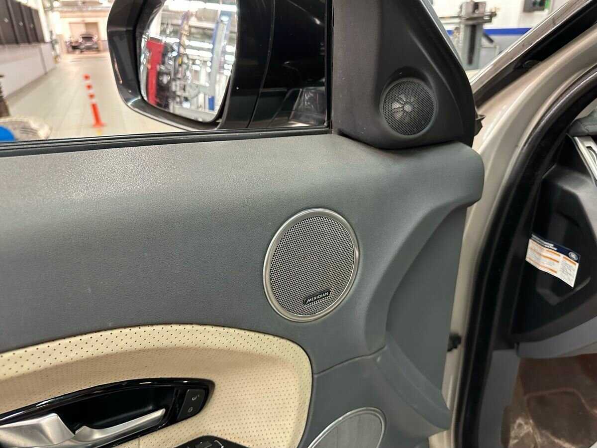 Land Rover Range Rover Evoque с пробегом — 2012 год. Фото: #14