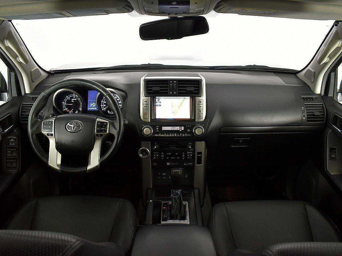 Toyota Land Cruiser Prado с пробегом — 2013 год. Фото: #10