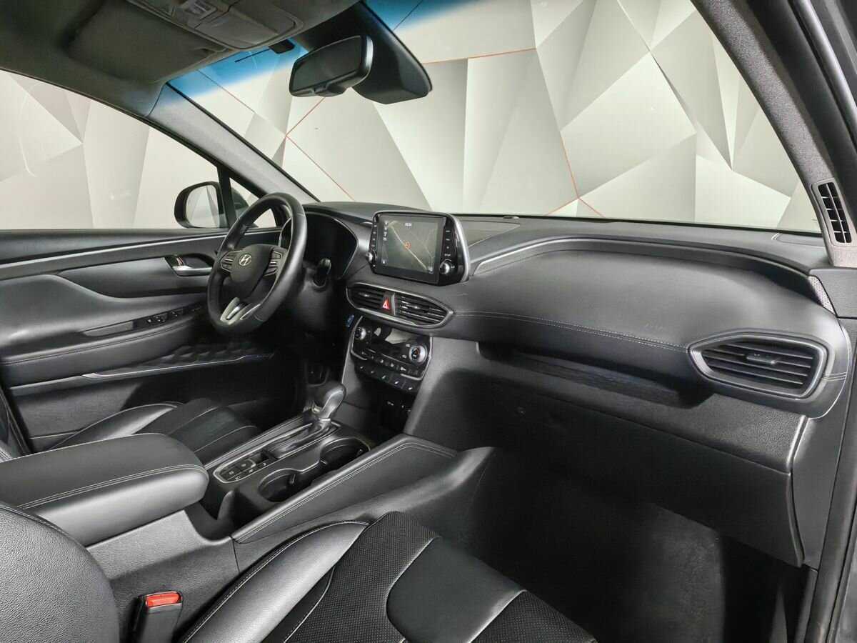 Hyundai Santa Fe с пробегом — 2018 год. Фото: #8