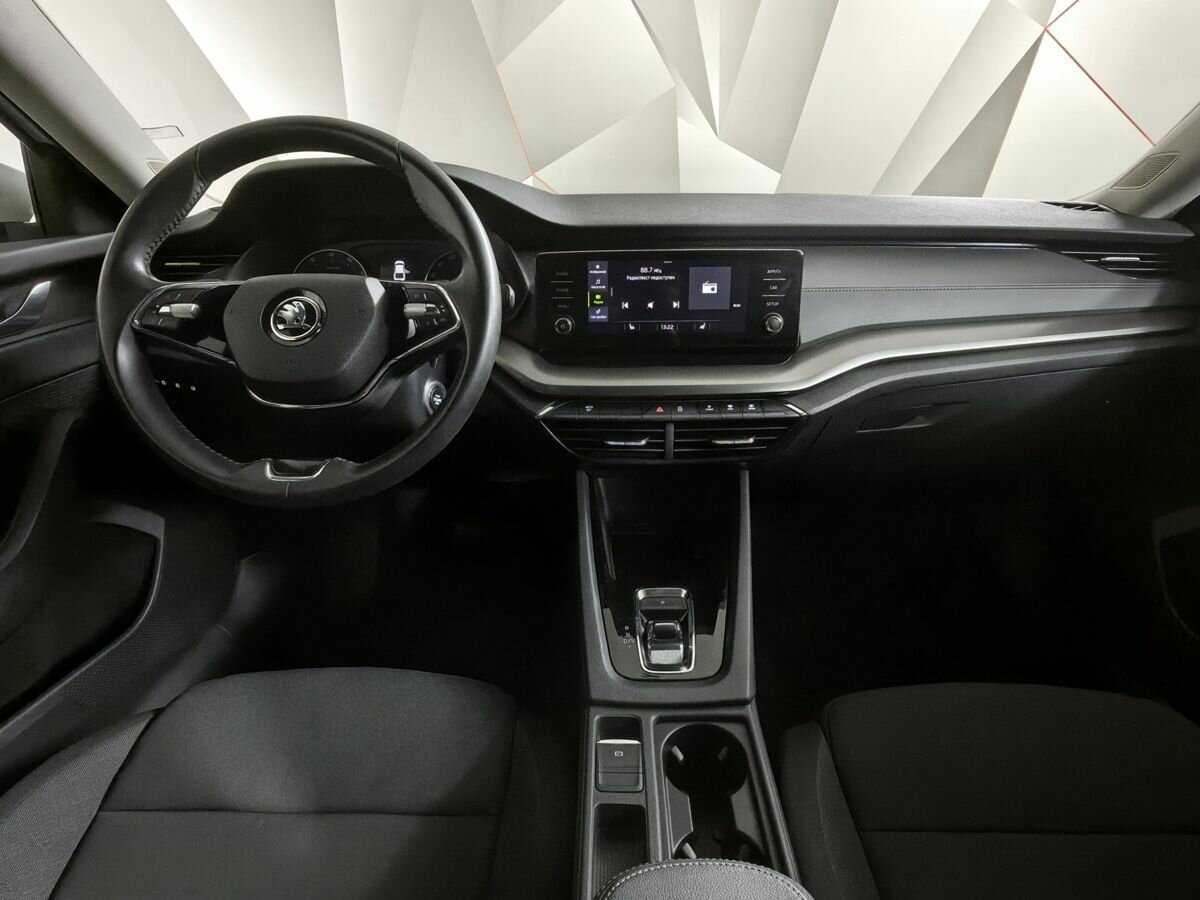 Skoda Octavia с пробегом — 2021 год. Фото: #9