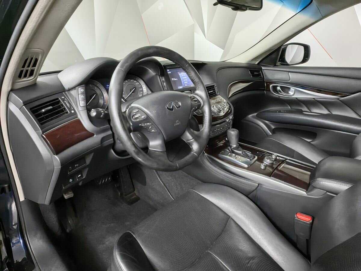 Infiniti Q70 с пробегом — 2016 год. Фото: #13