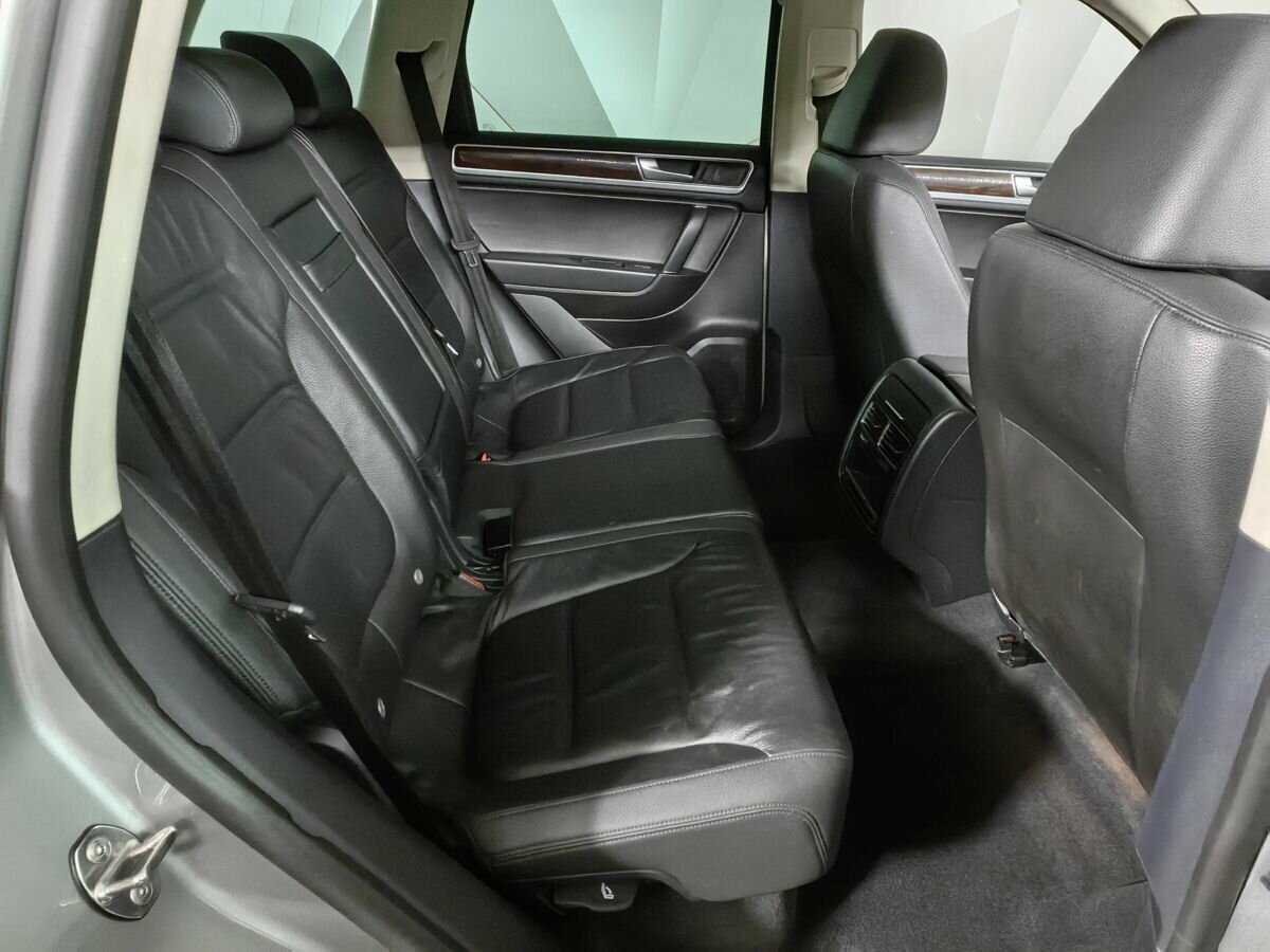 Volkswagen Touareg с пробегом — 2017 год. Фото: #11