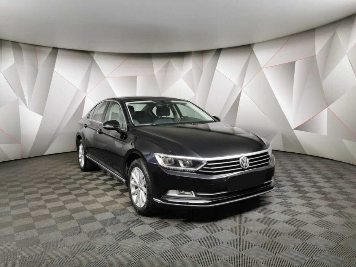 Volkswagen Passat с пробегом — 2019 год. Фото: #2