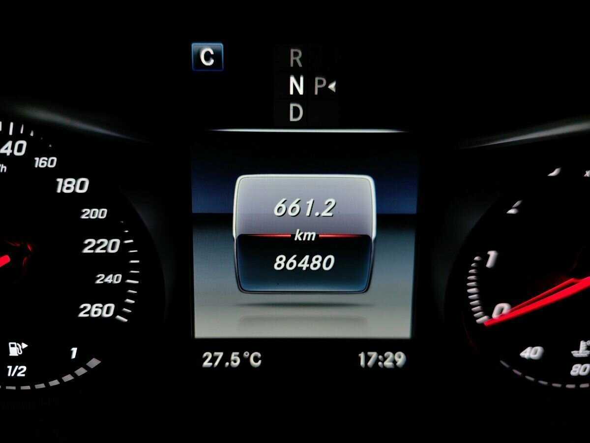 Mercedes-Benz C-Класс с пробегом — 2015 год. Фото: #16