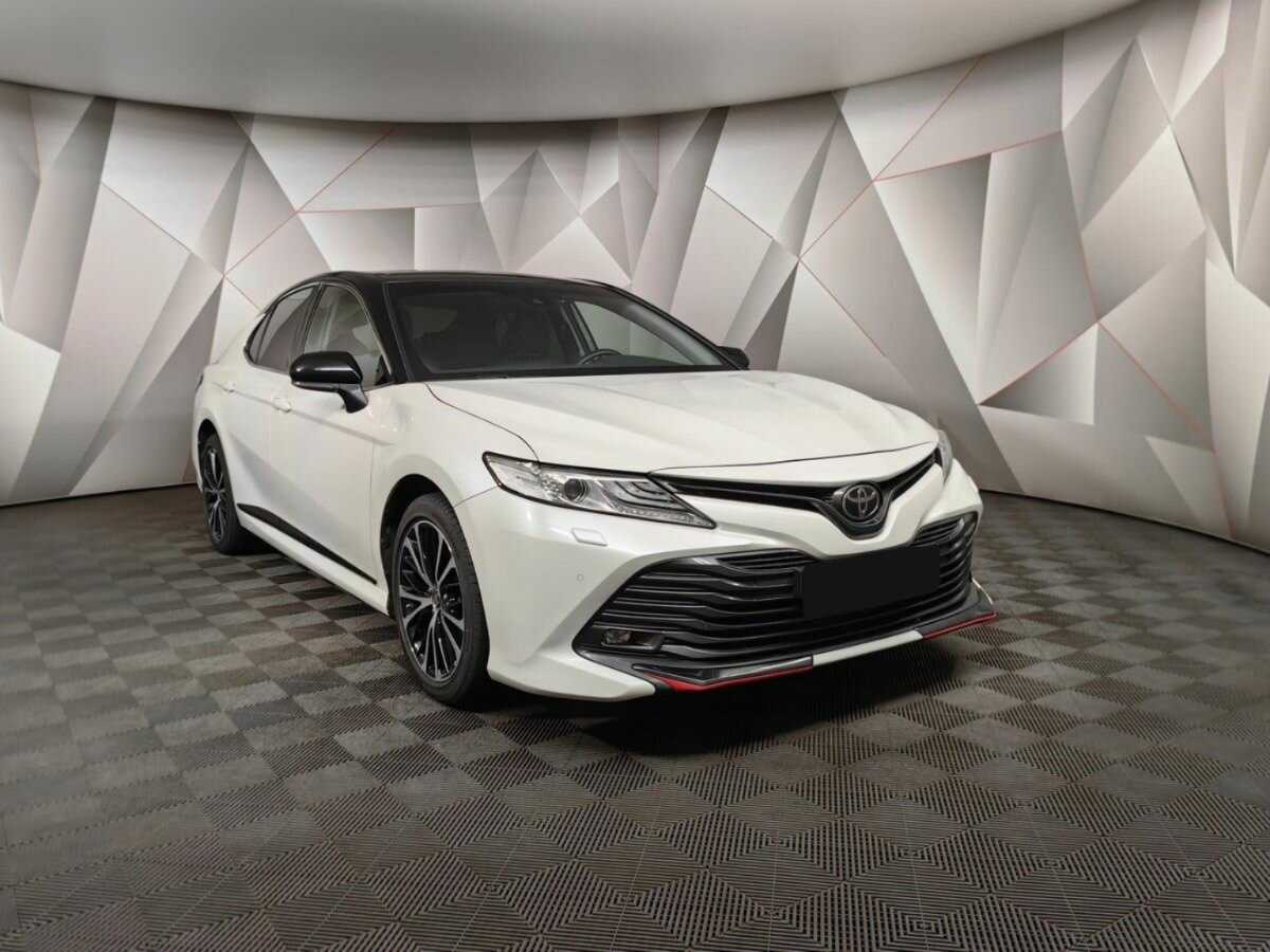 Toyota Camry с пробегом — 2020 год. Фото: #2
