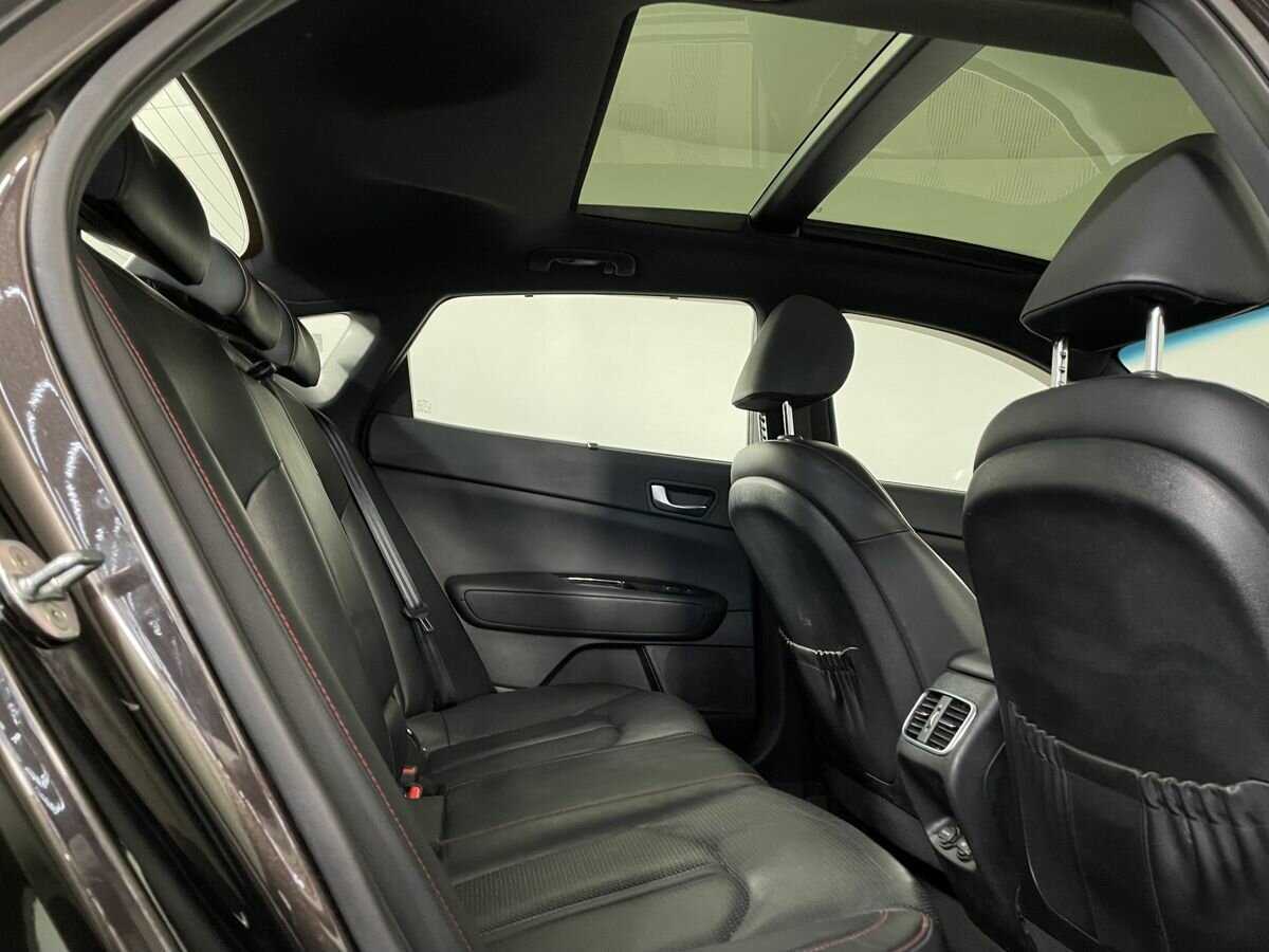 Kia Optima с пробегом — 2016 год. Фото: #16