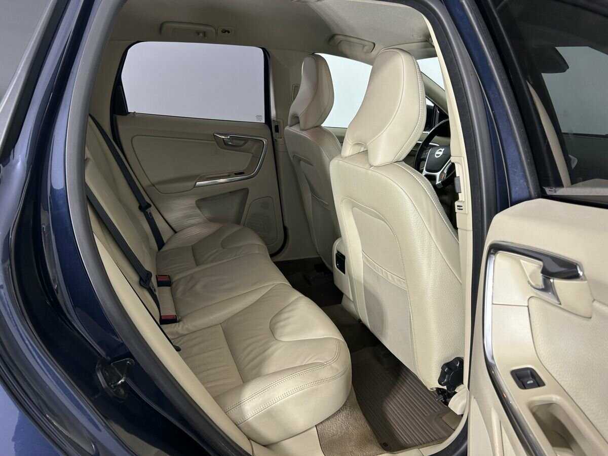 Volvo XC60 с пробегом — 2012 год. Фото: #15