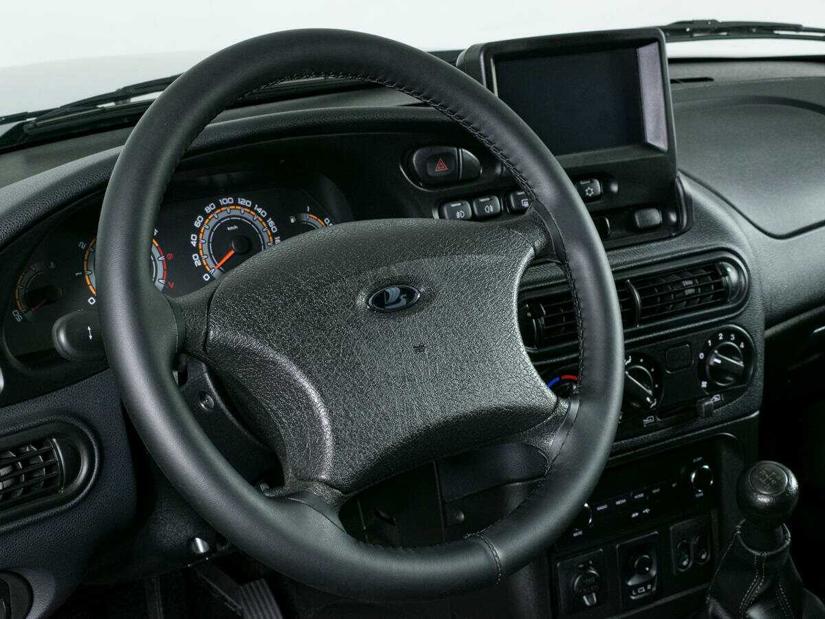 Lada (ВАЗ) Niva с пробегом — 2023 год. Фото: #11