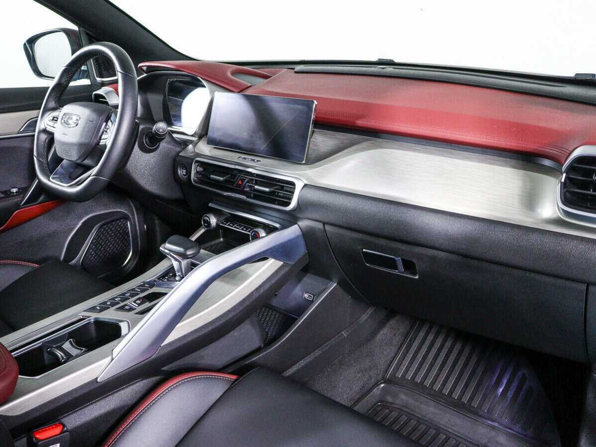 Geely Coolray с пробегом — 2023 год. Фото: #6