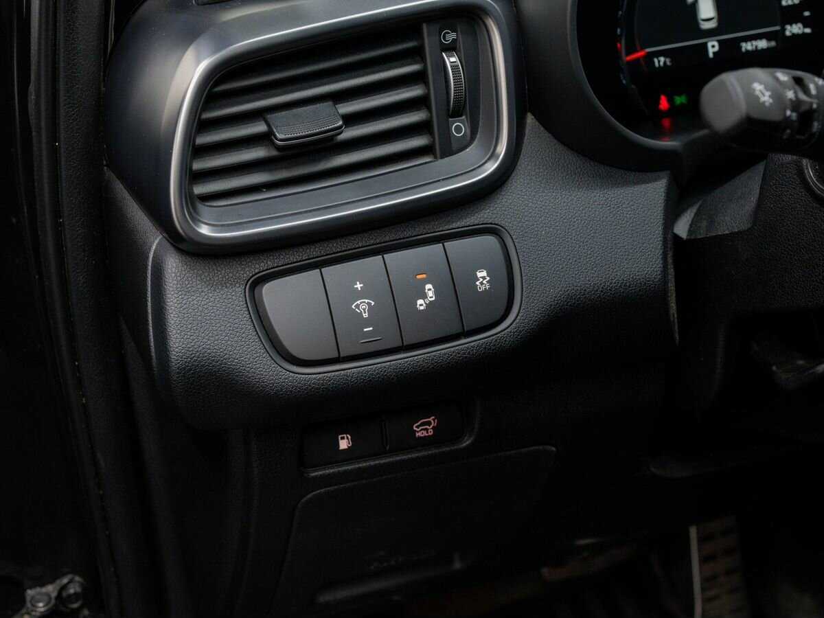 Kia Sorento с пробегом — 2018 год. Фото: #17