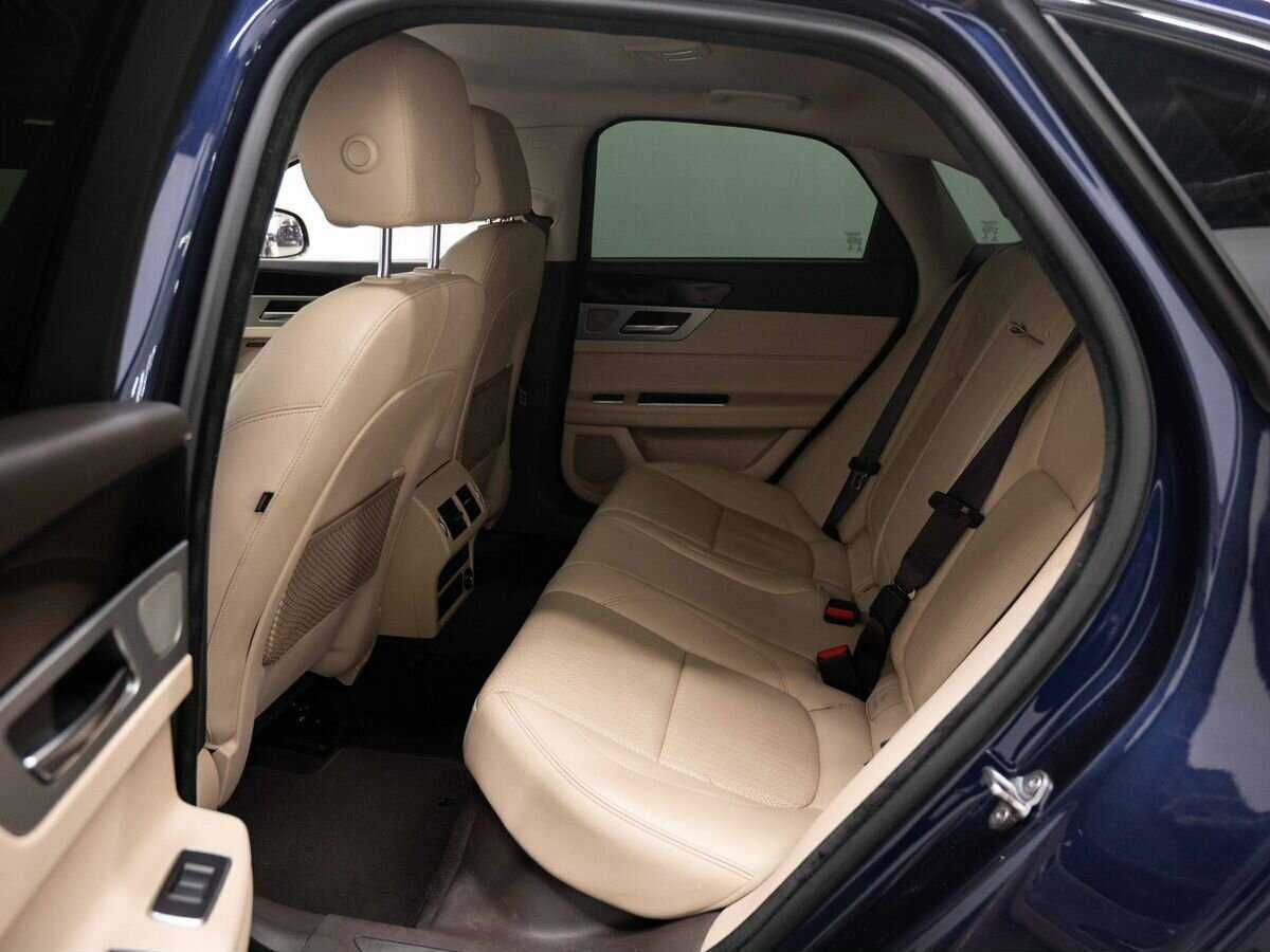 Jaguar XF с пробегом — 2017 год. Фото: #10