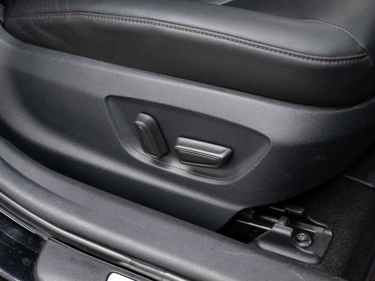 Toyota Camry с пробегом — 2019 год. Фото: #12