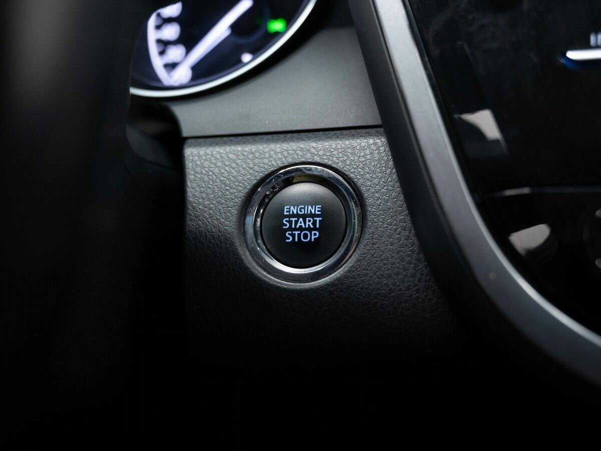 Toyota Camry с пробегом — 2019 год. Фото: #22