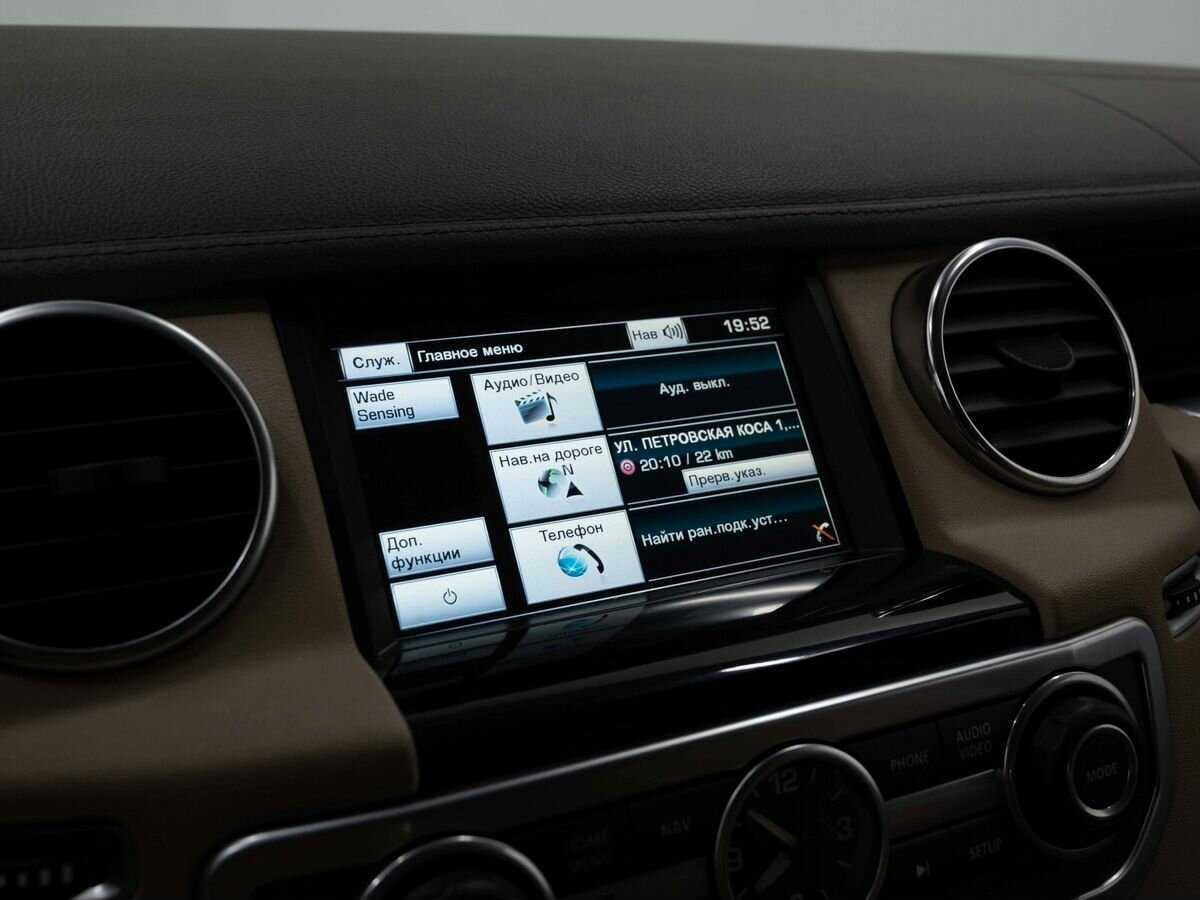 Land Rover Discovery с пробегом — 2014 год. Фото: #25